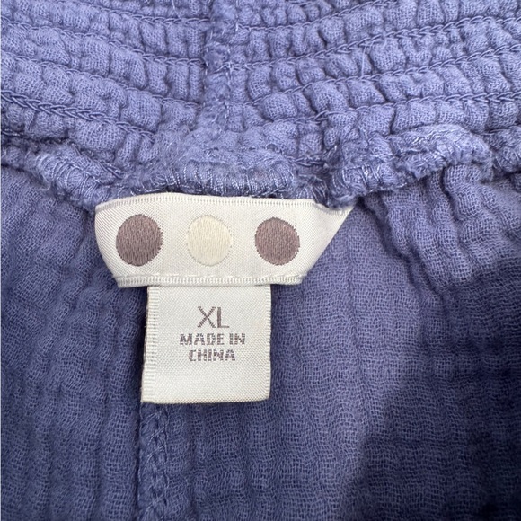 Three Dots Blue Crepe Material Pull on Elastic Waist Shorts with pockets XL - Picture 2 of 5